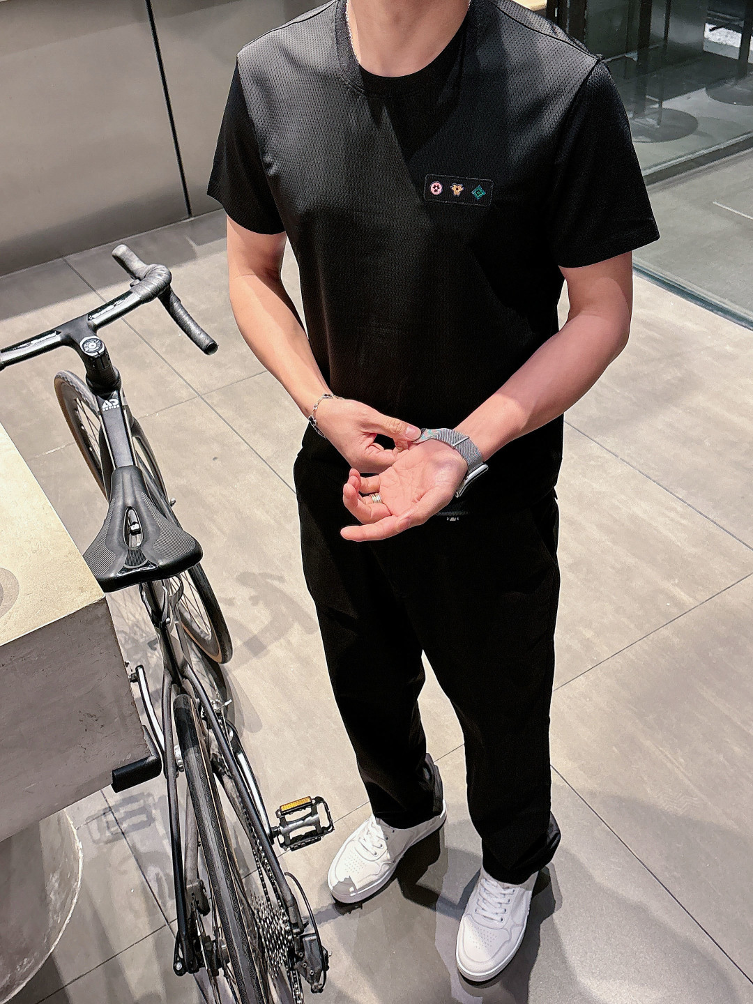 L家2026春夏新款首发专柜最新款短袖圆领T恤 高端订制 经典品牌logo刺绣工艺设计 高端定制面料.手