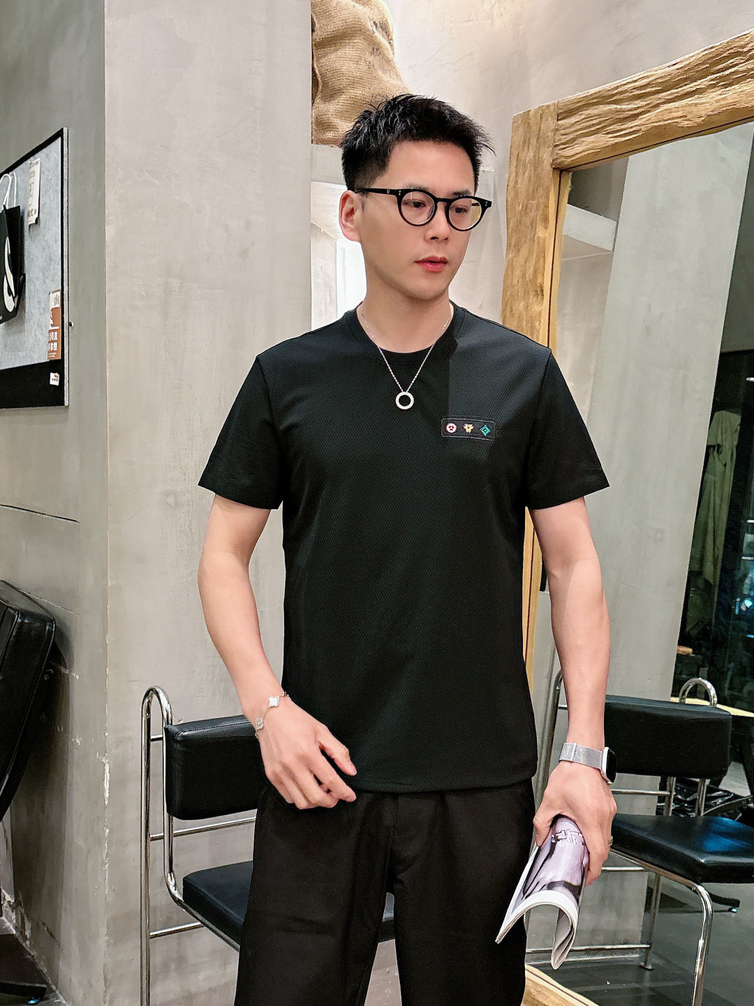 L家2026春夏新款首发专柜最新款短袖圆领T恤 高端订制 经典品牌logo刺绣工艺设计 高端定制面料.手