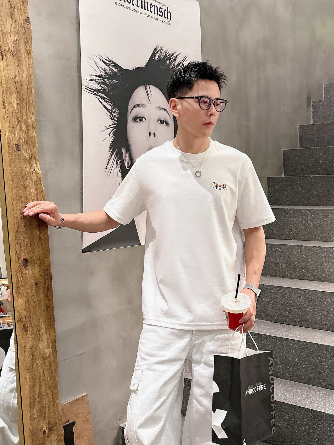 FENDI 芬迪 2026ss春夏新款上市 定制面料柔软舒适，经典刺绣眼睛 极具时尚代表性！精致小眼睛刺