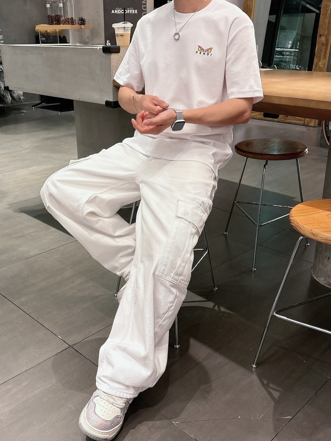 FENDI 芬迪 2026ss春夏新款上市 定制面料柔软舒适，经典刺绣眼睛 极具时尚代表性！精致小眼睛刺