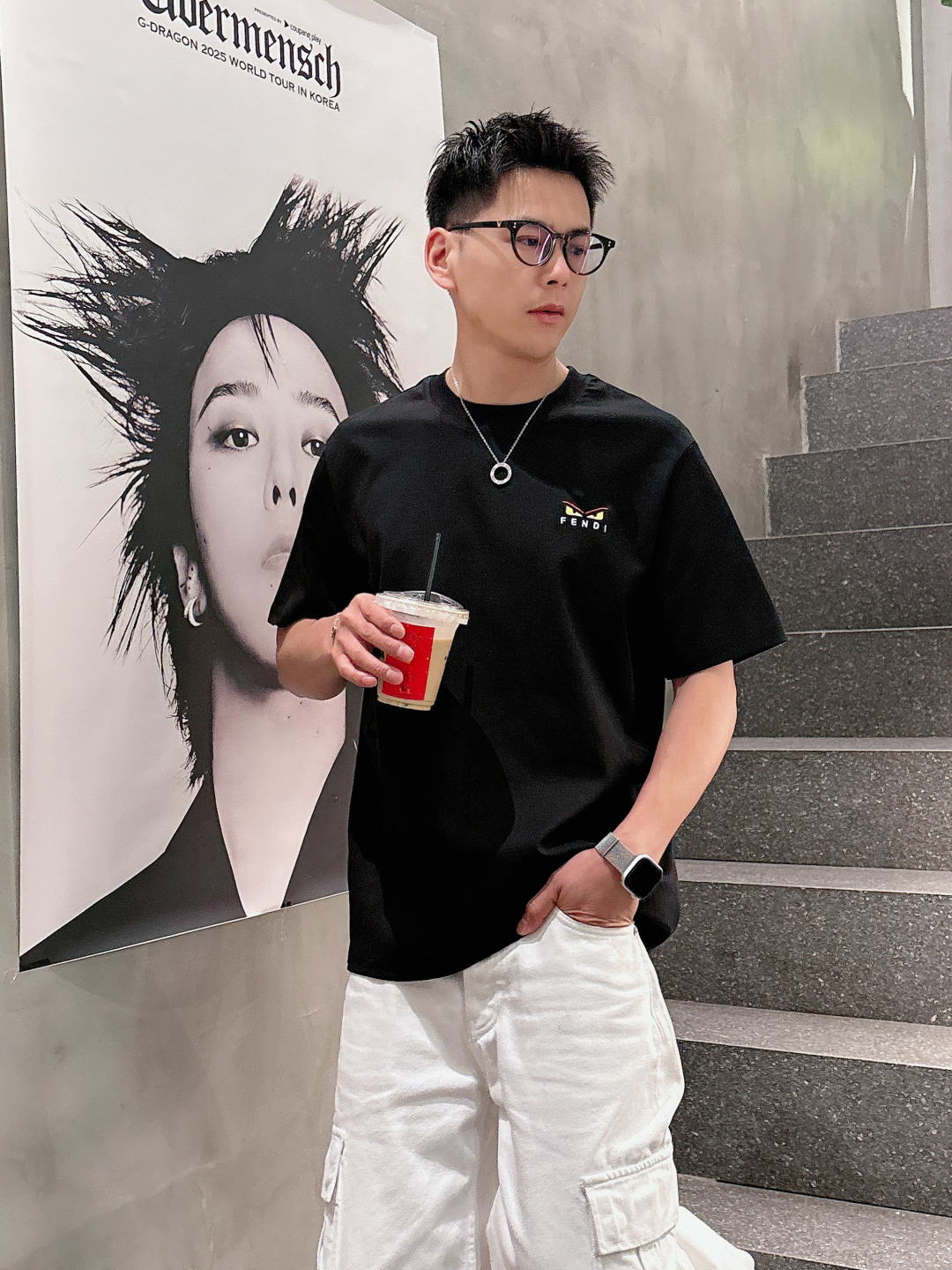 FENDI 芬迪 2026ss春夏新款上市 定制面料柔软舒适，经典刺绣眼睛 极具时尚代表性！精致小眼睛刺