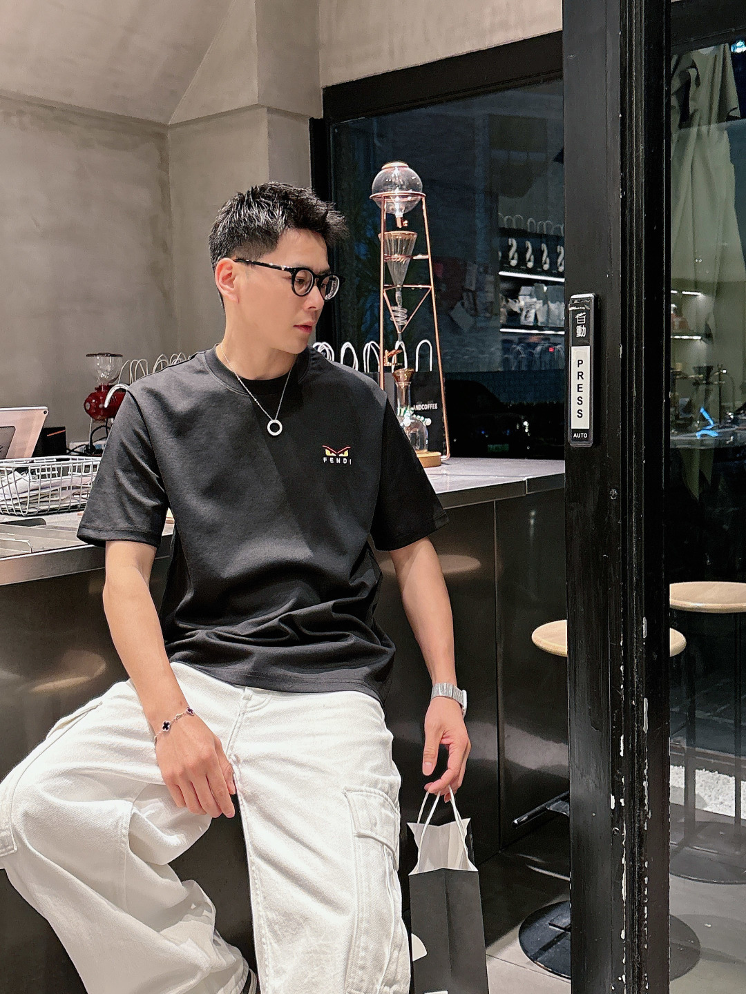 FENDI 芬迪 2026ss春夏新款上市 定制面料柔软舒适，经典刺绣眼睛 极具时尚代表性！精致小眼睛刺