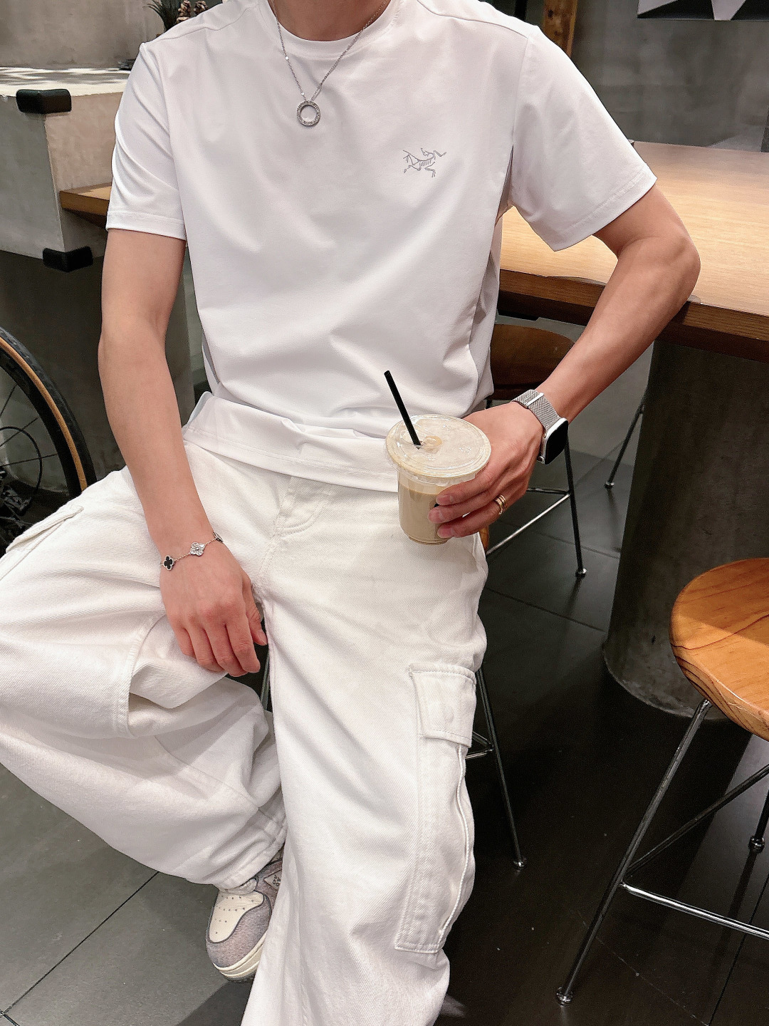 Arc’teryx 2026ss新款 超级耐看有型 业内首发，打造高端都市休闲运动风格，上身可以承载一切