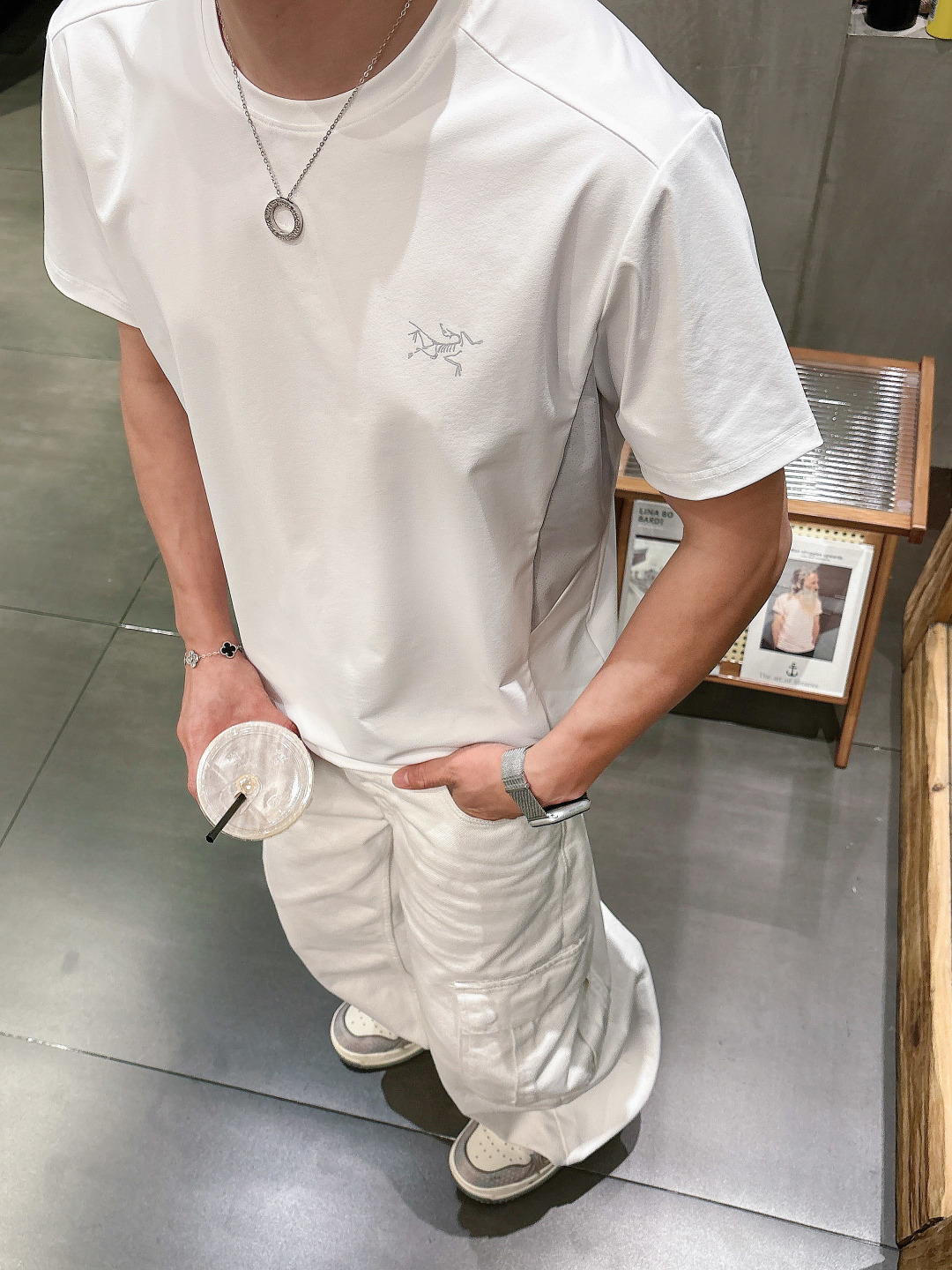 Arc’teryx 2026ss新款 超级耐看有型 业内首发，打造高端都市休闲运动风格，上身可以承载一切