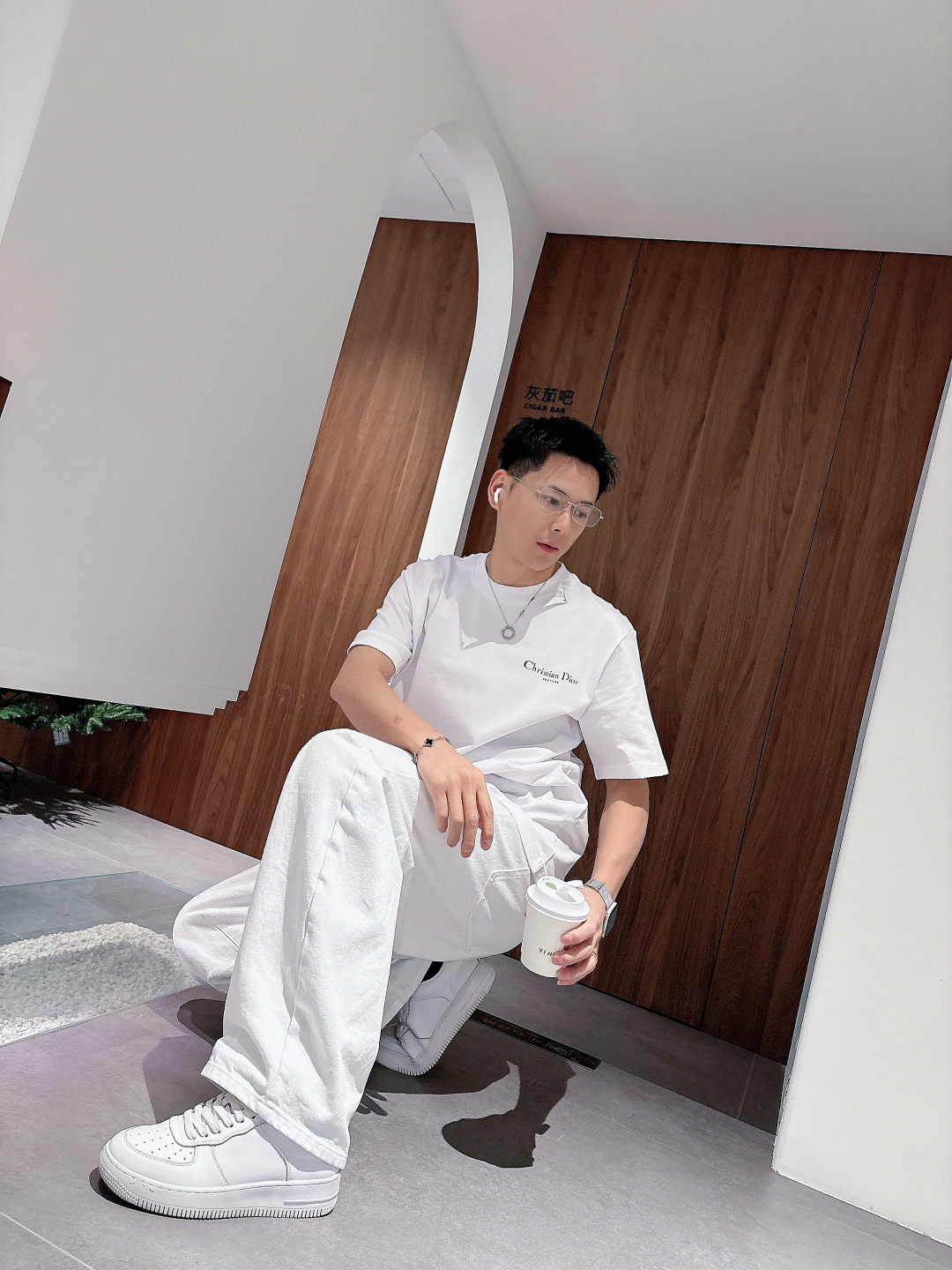 DO# 2026ss春夏新款首发专柜最新款短袖圆领T恤 高端订制 设计前卫时尚！品牌logo磨破工艺设计