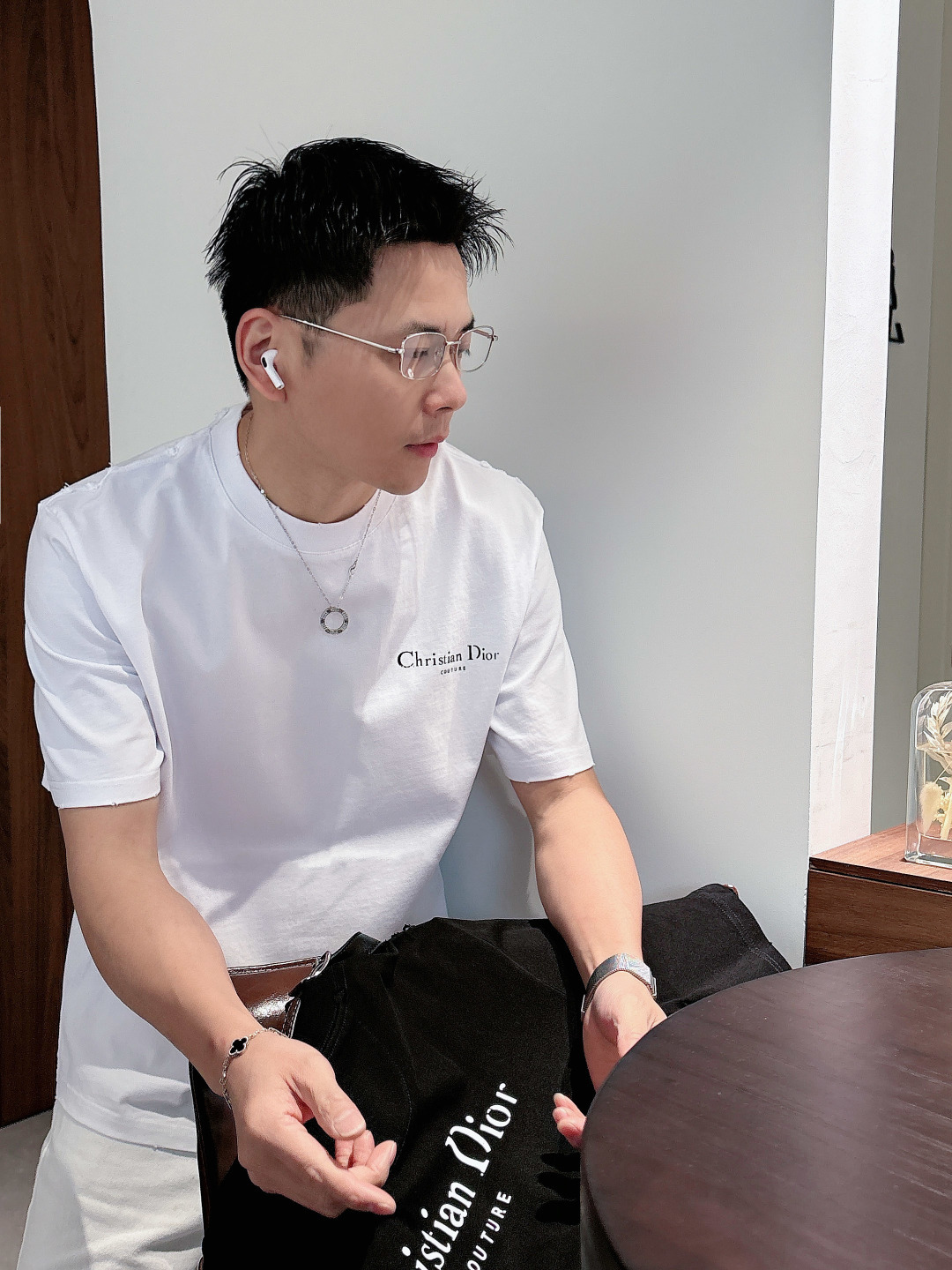 DO# 2026ss春夏新款首发专柜最新款短袖圆领T恤 高端订制 设计前卫时尚！品牌logo磨破工艺设计