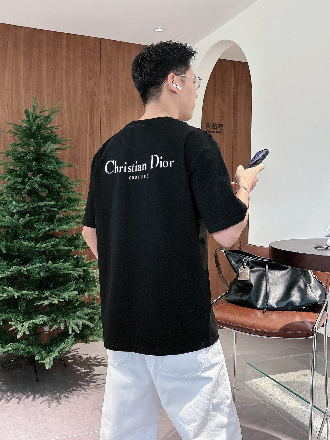 DO# 2026ss春夏新款首发专柜最新款短袖圆领T恤 高端订制 设计前卫时尚！品牌logo磨破工艺设计