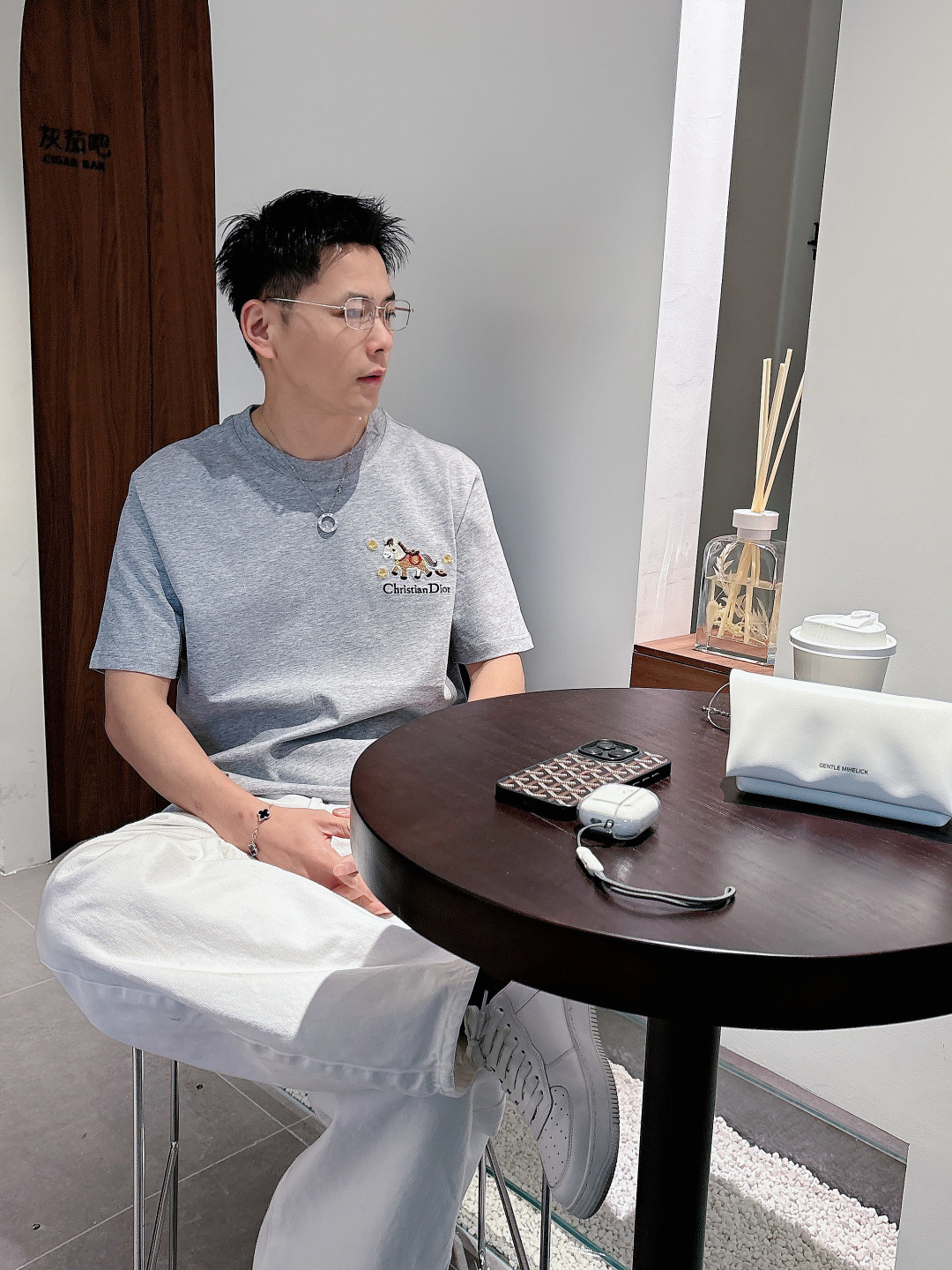 Dior*迪奥 2026 刺绣小马‼️短袖T恤®🖤一眼心动的Dior限定款来啦!'胸前立体刺绣小马萌趣吸