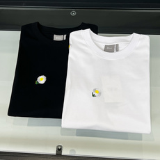 CD26SS春夏新款平纹针织棉布基础圆领短Tee,男女同款满幅菊花🌼图案刺绣休闲短袖T恤衫!贸易公司渠道 CD26SS春夏新款平纹针织棉布基础圆领短Tee,男女同款满幅菊花🌼图案刺绣休闲短袖T恤衫!贸易公司渠道