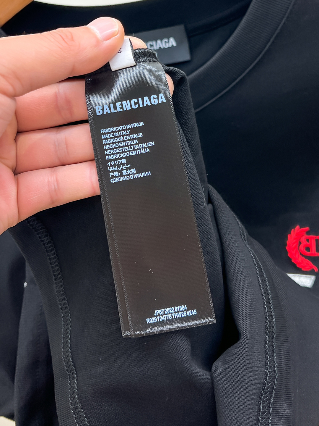 BALE-经典刺绣圆领短袖定制面料刺绣工艺走线清晰原单定制1:1线条流畅而细腻手感质感更佳 不易变形 保