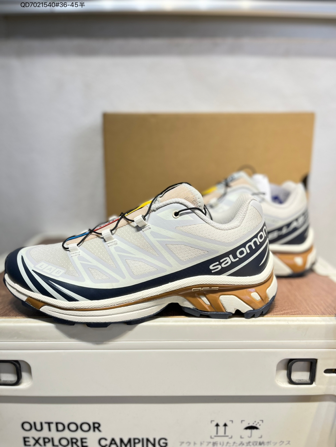 💰230
Salomon XA PRO XT-6 EXPANSE 萨洛蒙户外越野跑鞋 鞋面采用SENSIFIT贴合技术 全方位贴合包裹脚型 鞋跟部鞋底牵引设计 提供强大的抓地性能 更适应野外崎岖不平的道路 其3D ADVANCED CHASSIS底盘 材料轻量大化 钉齿设计更具稳定性、防护性 鞋底易磨损区运用CONTAGRIP高耐磨材料 应对城市硬质路面长距离跑考验475731 QD7021540#36-45半
