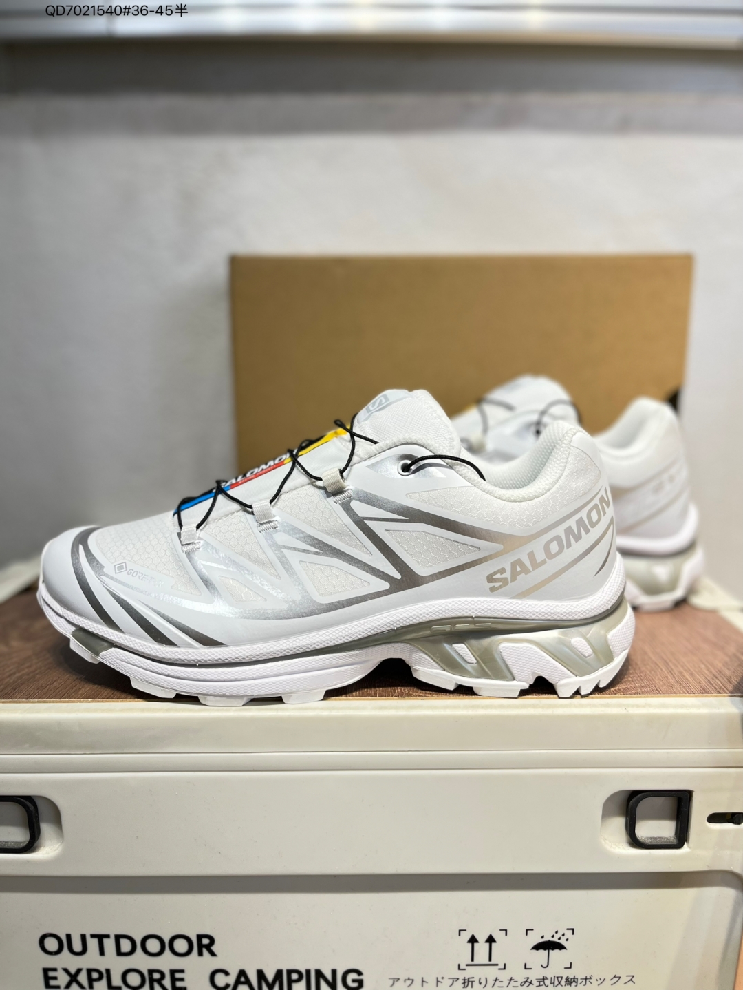 💰230
Salomon XA PRO XT-6 EXPANSE 萨洛蒙户外越野跑鞋 鞋面采用SENSIFIT贴合技术 全方位贴合包裹脚型 鞋跟部鞋底牵引设计 提供强大的抓地性能 更适应野外崎岖不平的道路 其3D ADVANCED CHASSIS底盘 材料轻量大化 钉齿设计更具稳定性、防护性 鞋底易磨损区运用CONTAGRIP高耐磨材料 应对城市硬质路面长距离跑考验475731 QD7021540#36-45半