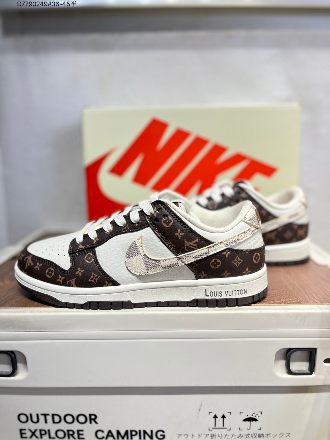 💰135
开学季福利特价❗️纯原头层版本 Nike SB Dunk Low 大厂出品 极力推荐 新配色
原装头层材料 独家版型蒸餾加工
帶來的是更好的视觉和脚感体验
大厂纯原品质出货 清洁度 
电绣工艺 皮料切割干净无任何毛边 细节完美SJ2068 D7790249#36-45半