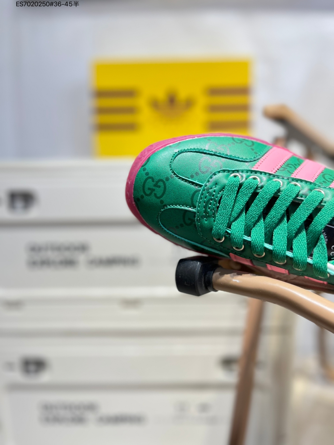 💰130
开学季福利特价❗️阿迪达斯Adidas Originals Gazelle"Esquisite Gucci"德训 羚羊系列低帮复古百搭休闲运动板鞋707864 ES7020250#36-45半