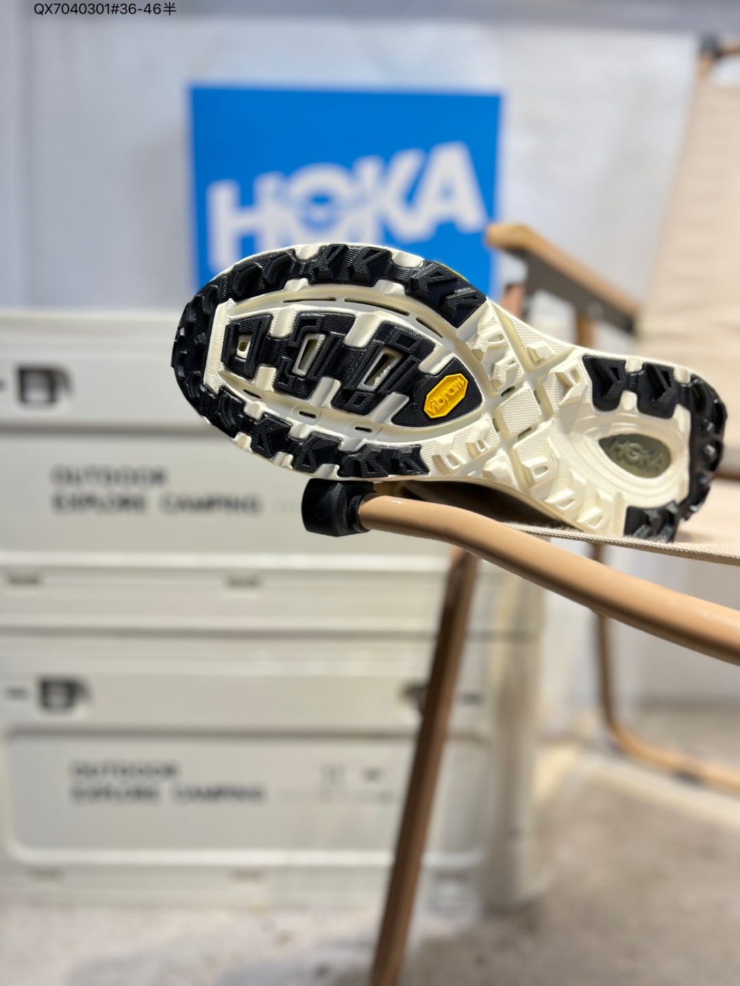 💰215
HOKA ONE ONE Mafate Speed 2 Low 轻量低帮户外越野跑鞋 户外山脉越野轻量运动跑鞋
鞋面用轻的无缝架构 鞋带用了弹性不易松脱的扁宽弹性鞋带 轻薄的TPU贴在透气的鞋面上 以前掌与中掌部分进行加宽 橡胶大底 EVA缓震鞋底用滚动平衡技术引导跑者自然步态 
货号:1126851 QX7040301#36-46半