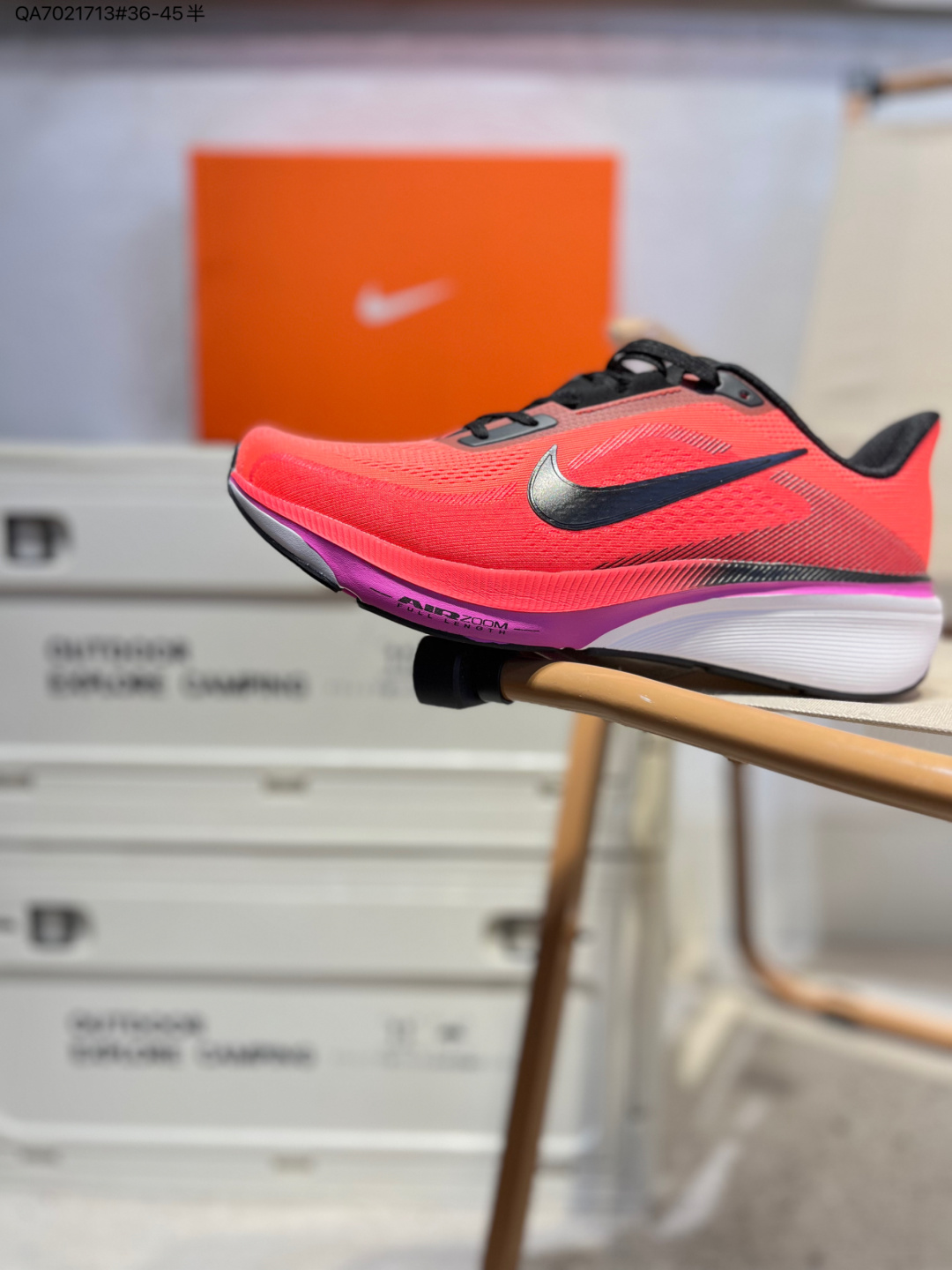 ️Nk Air Zoom Pegasus 42登月跑鞋 登月42代超轻网面跑步鞋 脚跟区域营造出色舒适度,而在鞋底部分,搭载全掌型ZOOM AIR配置耐克网面透气跑鞋IW2037 QA7021713#36-45半