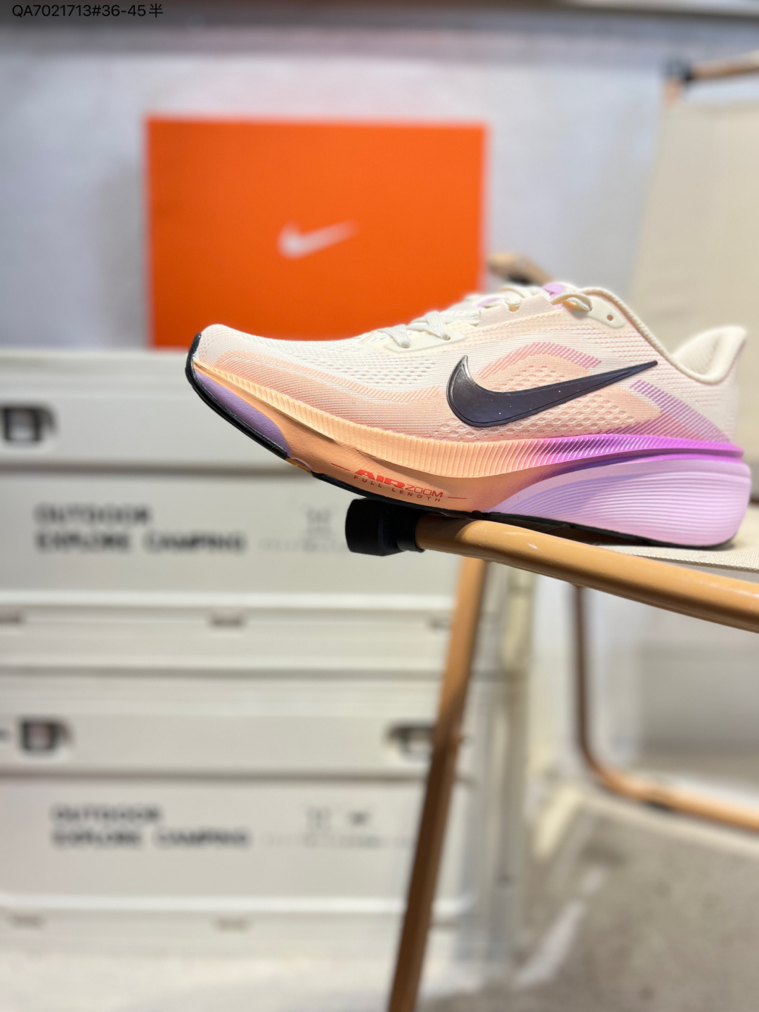Nk Air Zoom Pegasus 42登月跑鞋 登月42代超轻网面跑步鞋 脚跟区域营造出色舒适度,而在鞋底部分,搭载全掌型ZOOM AIR配置耐克网面透气跑鞋IW2037 QA7021713#36-45半