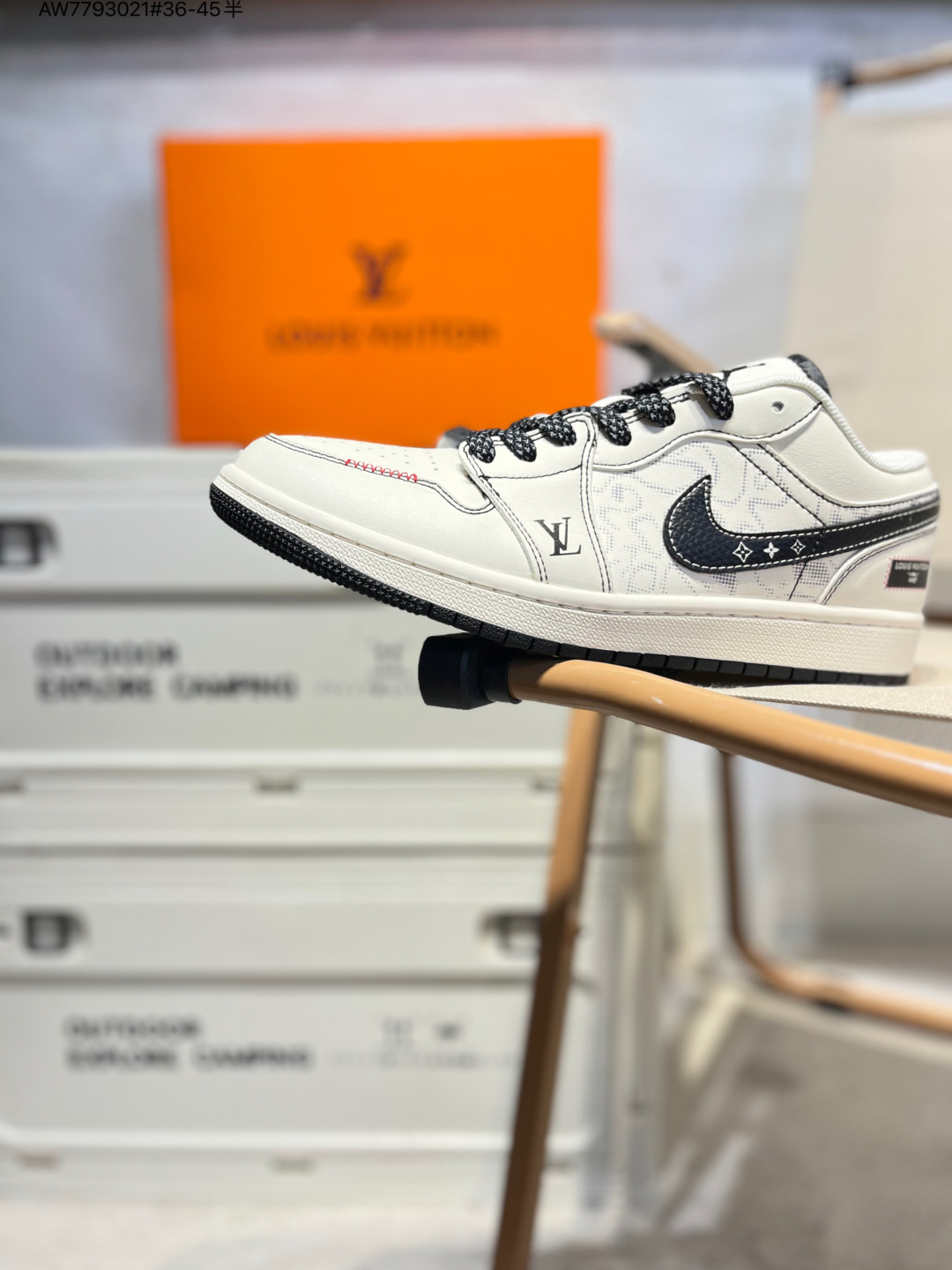 头层皮❗️乔丹Air Jordan 1 Low AJ1低帮系列篮球鞋 官方同步配色 产物 #拒绝公底 立体鞋型 细节完美 高清洁度CW6688 AW7793021#36-45半 image 1