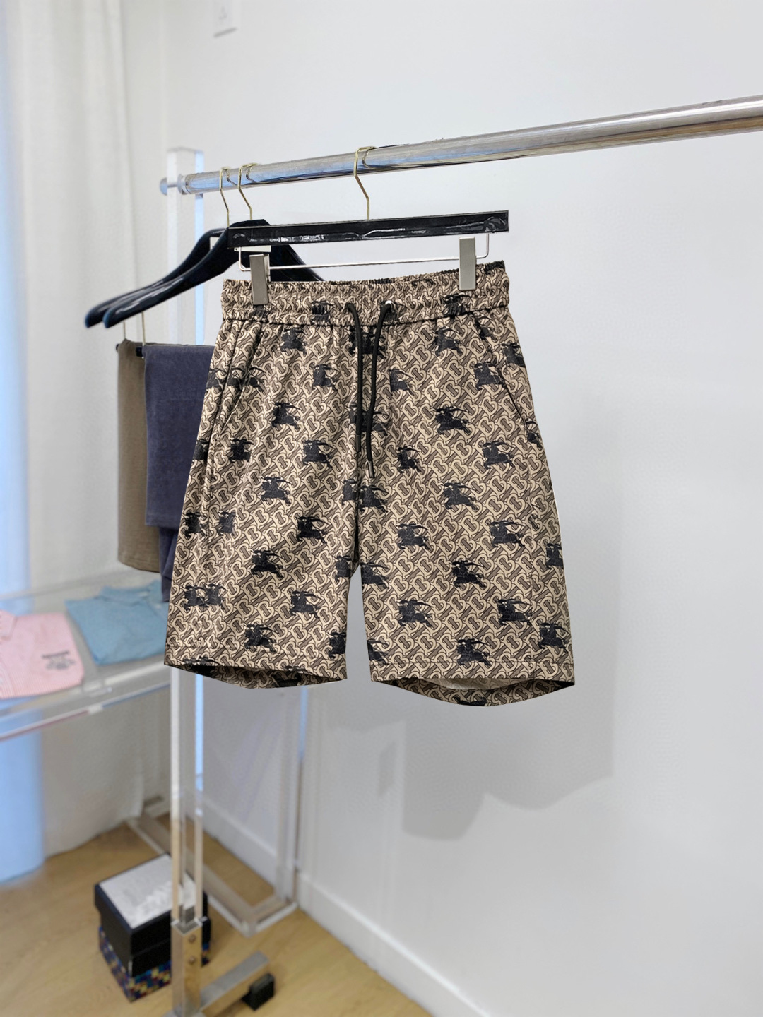Burberry Monogram Print Cotton Blend Shorts Summer Casual 2 cmp i1745228973389 1274 0 0