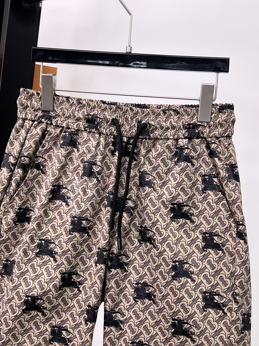 Burberry Monogram Print Cotton Blend Shorts Summer Casual 12 cmp i1745228981633 5832 0 10