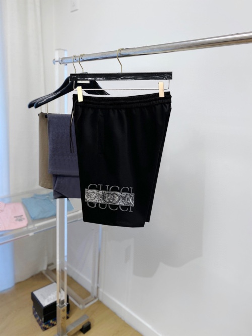 Gucci Zomerse Heren Short - Luxe en Comfort - Perfect voor Casual Dagen 1 Gucci Zomerse Heren Short - Luxe en Comfort - Perfect voor Casual Dagen