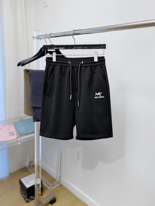 Arc'teryx Summer 2025 Casual Shorts - Original Logo, Comfortable Fit 1 Arc'teryx Summer 2025 Casual Shorts - Original Logo, Comfortable Fit