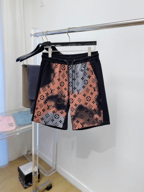 Louis Vuitton 2025 Summer Men's Casual Shorts | Luxury Designer Brand 1 Louis Vuitton 2025 Summer Men's Casual Shorts | Luxury Designer Brand