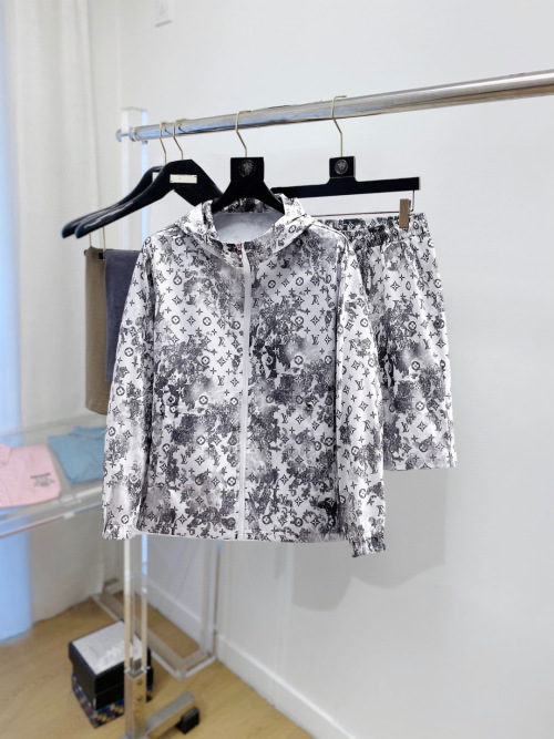 Louis Vuitton Summer Monogram Sun Protective Set, Lightweight and Breathable 1 Louis Vuitton Summer Monogram Sun Protective Set, Lightweight and Breathable