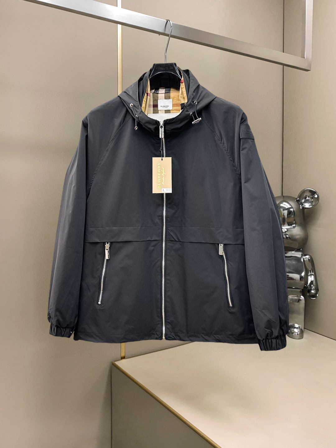 ¡P280 tiene el mismo estilo que el sitio web oficial de Burberry y se lanzará simultáneamente! 2026 nuevas chaquetas pa…