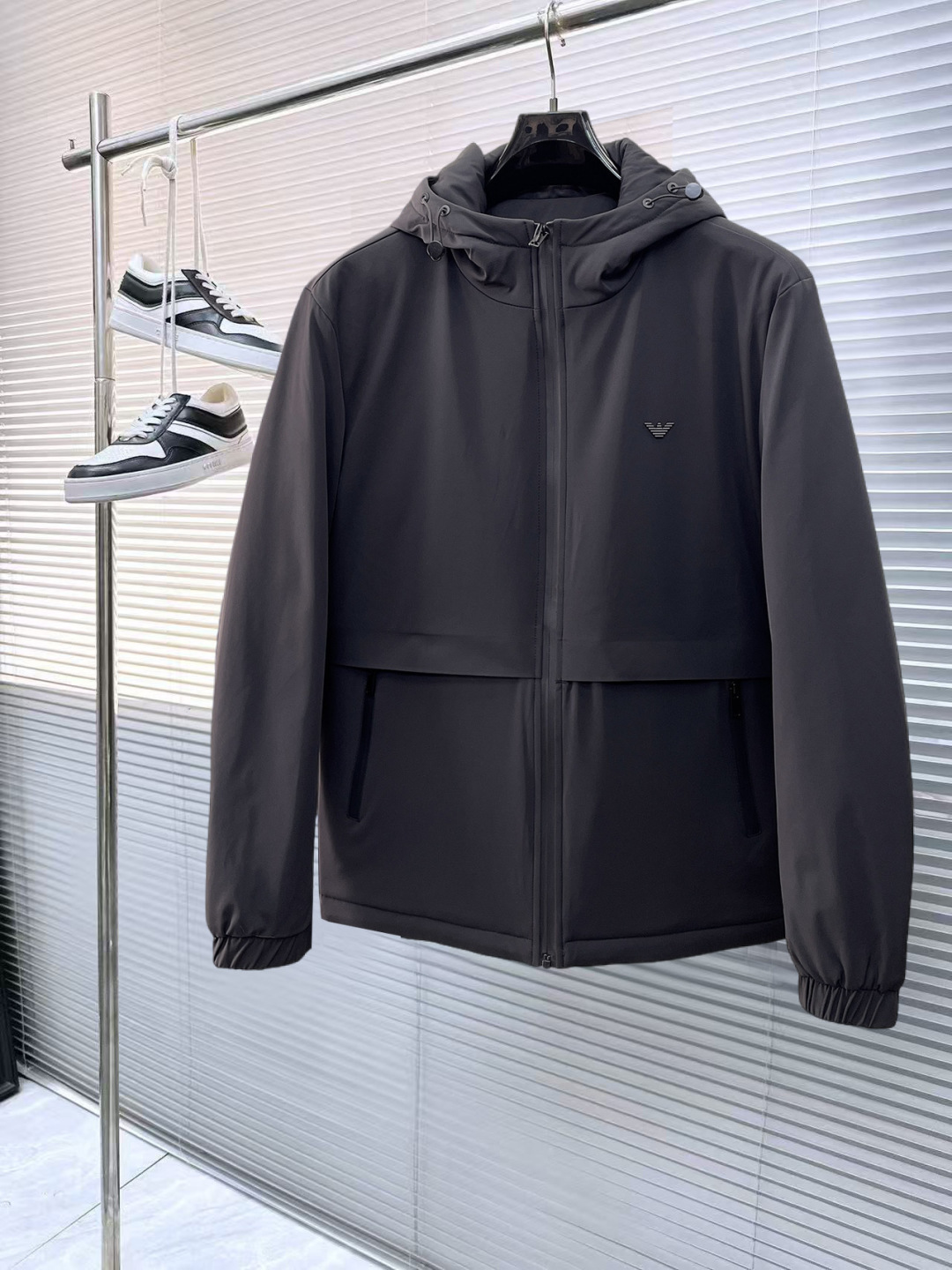 _dx19sT7hm8ad1BdFms5jkjpYZNfw04Q3j_v2Wxg