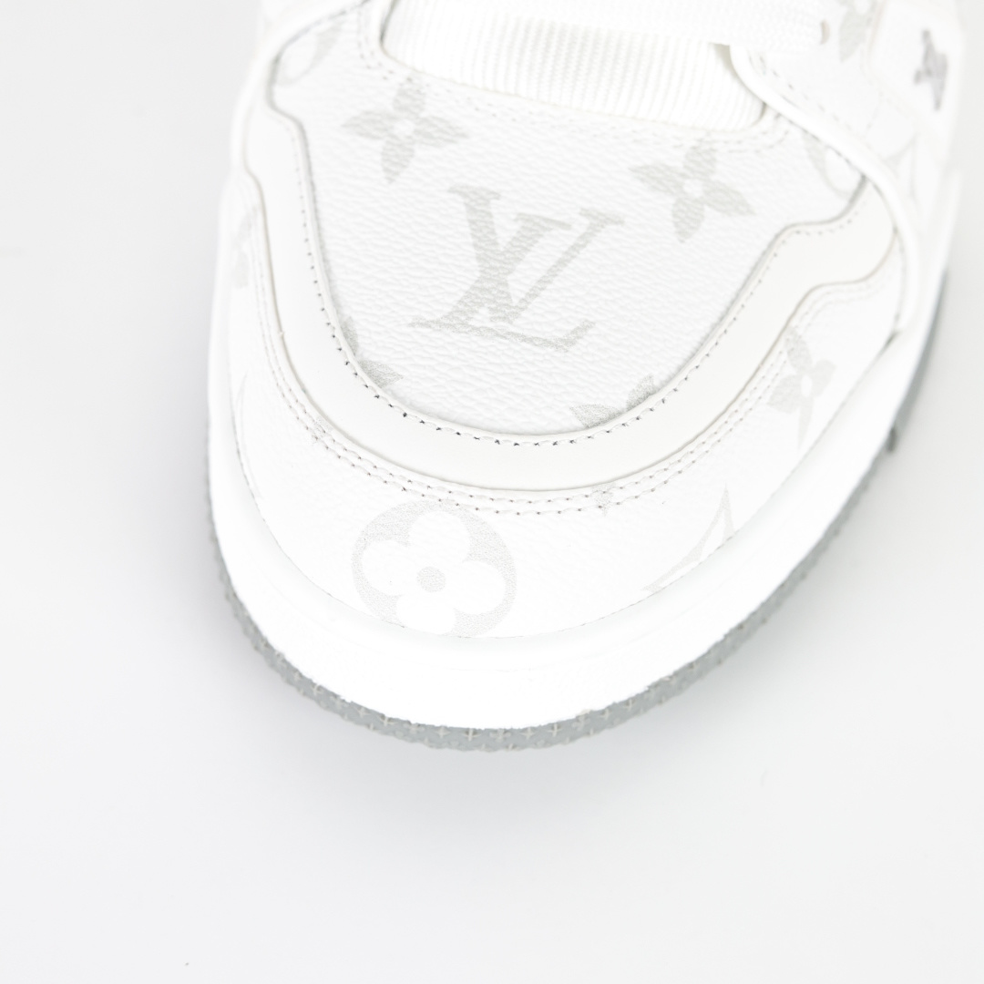 550 Lv Trainer X1 Max 版本 高奢经典巅峰 限定白皮 东莞纯原顶级高端复刻