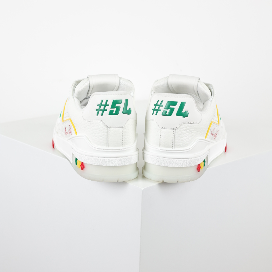 550 Lv Trainer X1 Max版本 高奢经典巅峰 邮轮限定