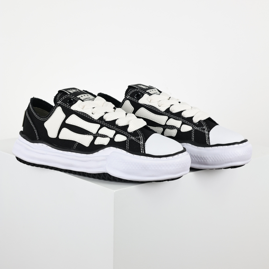 AMIRI ×Maison Mihara Yasuhiro Skel-Top Low 帆布鞋 黑色东莞原