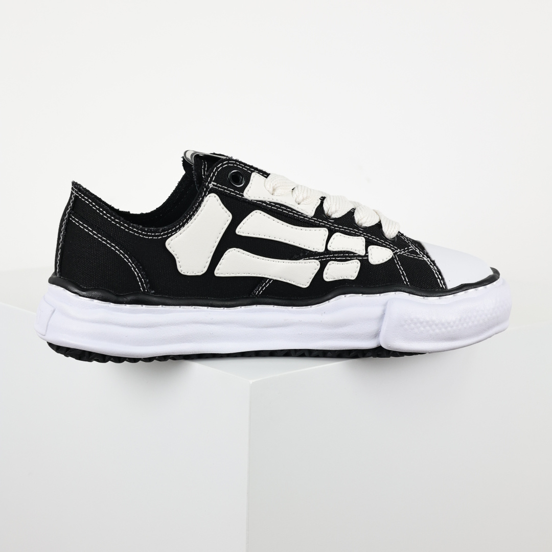 AMIRI ×Maison Mihara Yasuhiro Skel-Top Low 帆布鞋 黑色东莞原