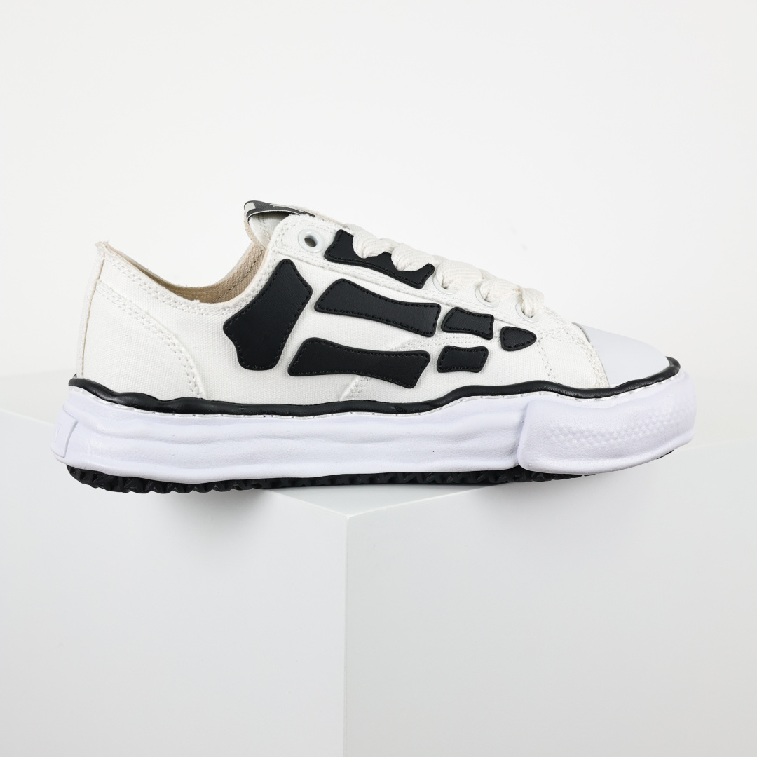 AMIRI ×Maison Mihara Yasuhiro Skel-Top Low 帆布鞋 白色￼东莞