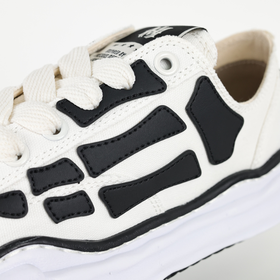 AMIRI ×Maison Mihara Yasuhiro Skel-Top Low 帆布鞋 白色￼东莞