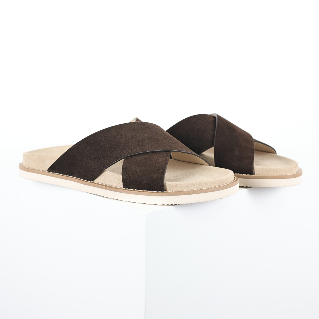X1 版本 Brunello Cucinelli 绒面革 Bc交叉拖 棕色鞋面甄选进口牛反绒皮打造，深棕