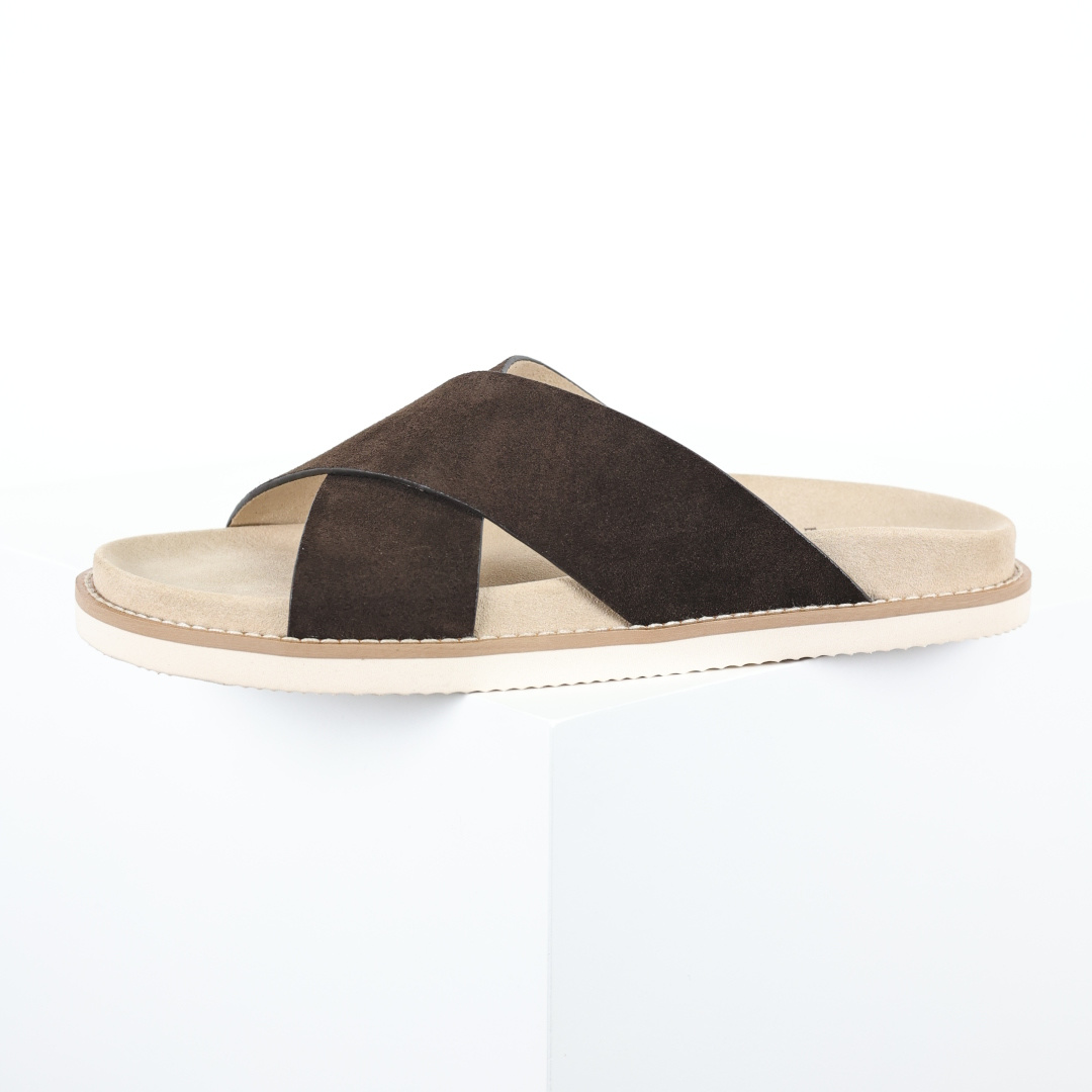 X1 版本 Brunello Cucinelli 绒面革 Bc交叉拖 棕色鞋面甄选进口牛反绒皮打造，深棕