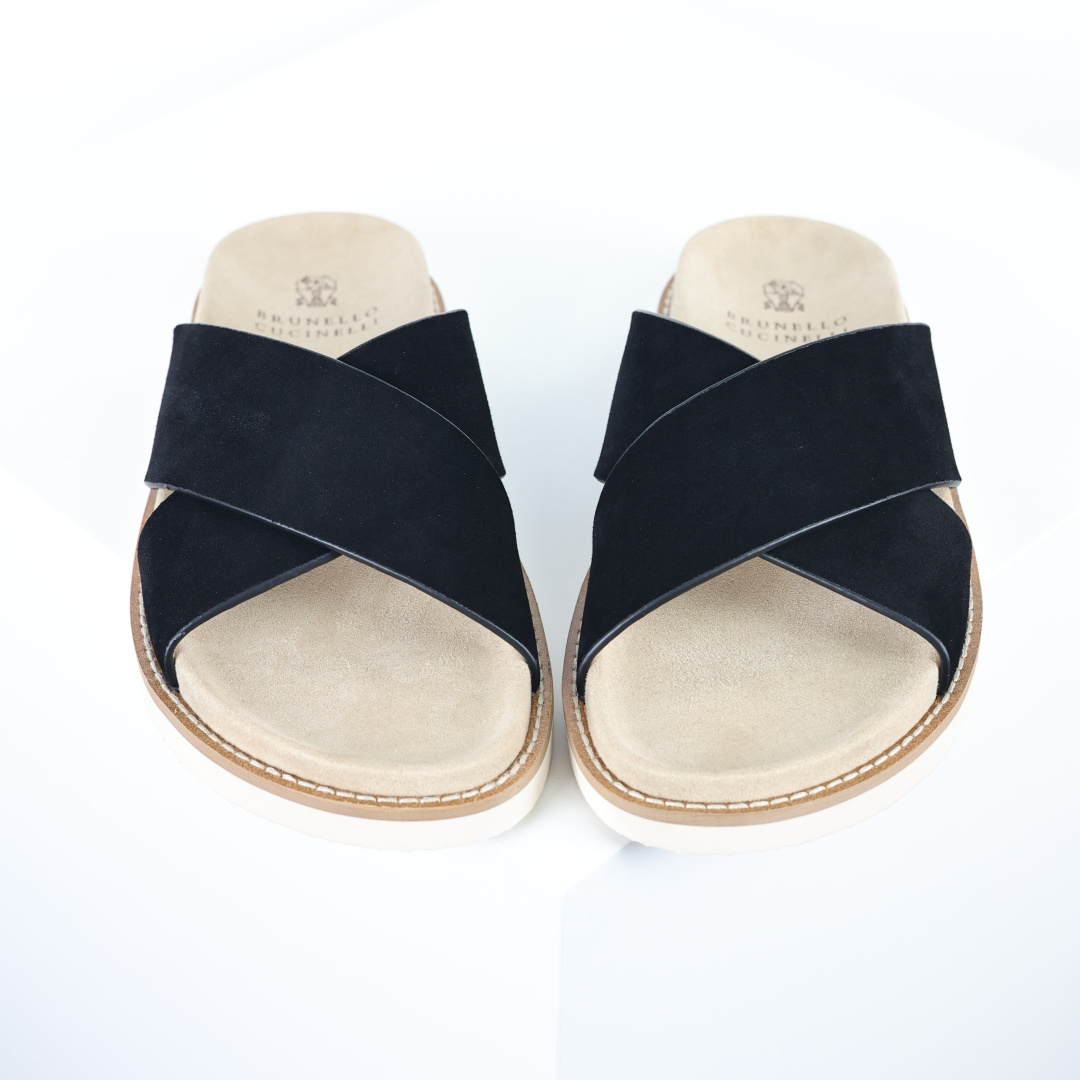 X1 版本 Brunello Cucinelli 绒面革 Bc交叉拖 黑色鞋面甄选进口牛反绒皮打造，深棕