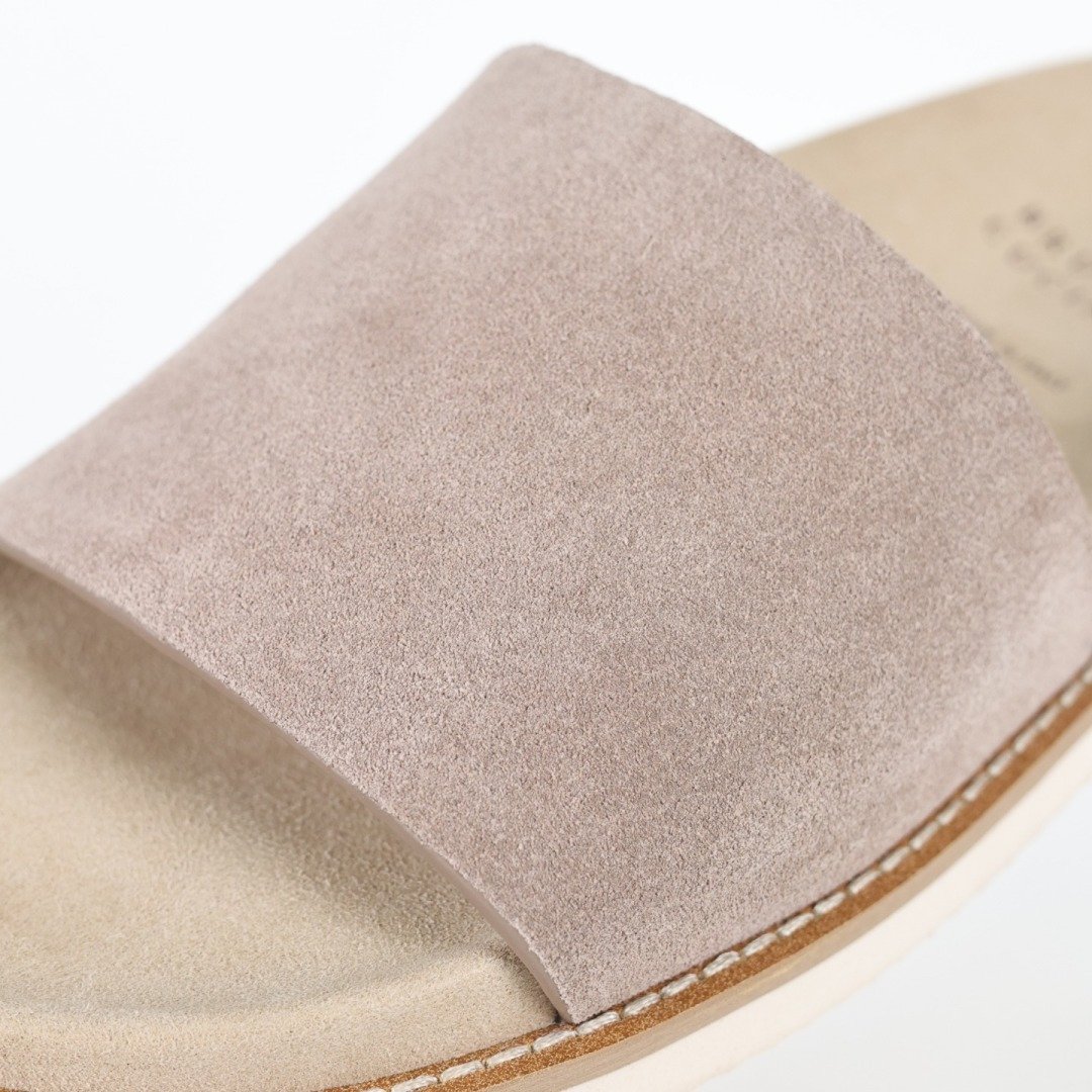 X1 版本 Brunello Cucinelli 绒面革 一字拖 栗色鞋面甄选进口牛反绒皮打造，深棕色绒