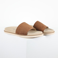 X1 版本 Brunello Cucinelli 绒面革 一字拖 栗色鞋面甄选进口牛反绒皮打造,深棕色绒 X1 版本 Brunello Cucinelli 绒面革 一字拖 栗色鞋面甄选进口牛反绒皮打造,深棕色绒