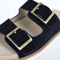 X1 版本 Brunello Cucinelli 绒面革 二字拖鞋 灰色鞋面甄选进口牛反绒皮打造,深棕色 X1 版本 Brunello Cucinelli 绒面革 二字拖鞋 灰色鞋面甄选进口牛反绒皮打造,深棕色