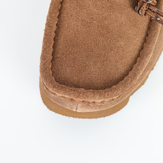 Clarks 其乐 Wallabee 休闲鞋 男款 棕色经典莫卡辛鞋头,传承百年的手工缝线工艺,鞋头饱满 Clarks 其乐 Wallabee 休闲鞋 男款 棕色经典莫卡辛鞋头,传承百年的手工缝线工艺,鞋头饱满