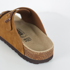 Birkenstock Zurich 勃肯 一字拖鞋 驼棕色全新勃肯半拖 舒适又时髦 潮人必备单品 正确 Birkenstock Zurich 勃肯 一字拖鞋 驼棕色全新勃肯半拖 舒适又时髦 潮人必备单品 正确