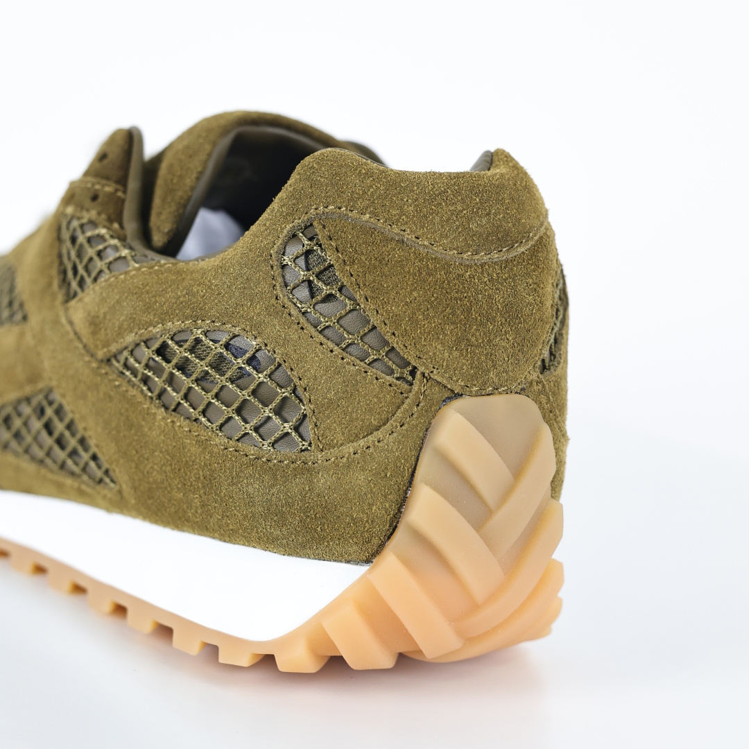 BV Bottega Veneta Orbit 时尚休闲运动鞋 橄榄棕绒面 原版一比一开发 新款BV葆蝶家时尚休闲 Or BV Bottega Veneta Orbit 时尚休闲运动鞋 橄榄棕绒面 原版一比一开发 新款BV葆蝶家时尚休闲 Or