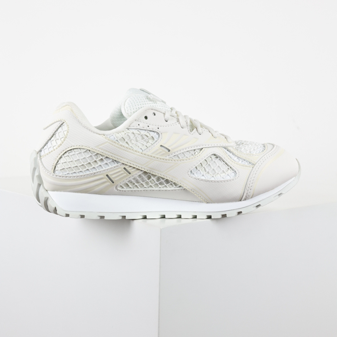 自取 BV Bottega Veneta Orbit 时尚休闲运动鞋 奶白纯白 原版一比一开发 新款BV葆蝶家时尚休闲 自取 BV Bottega Veneta Orbit 时尚休闲运动鞋 奶白纯白 原版一比一开发 新款BV葆蝶家时尚休闲