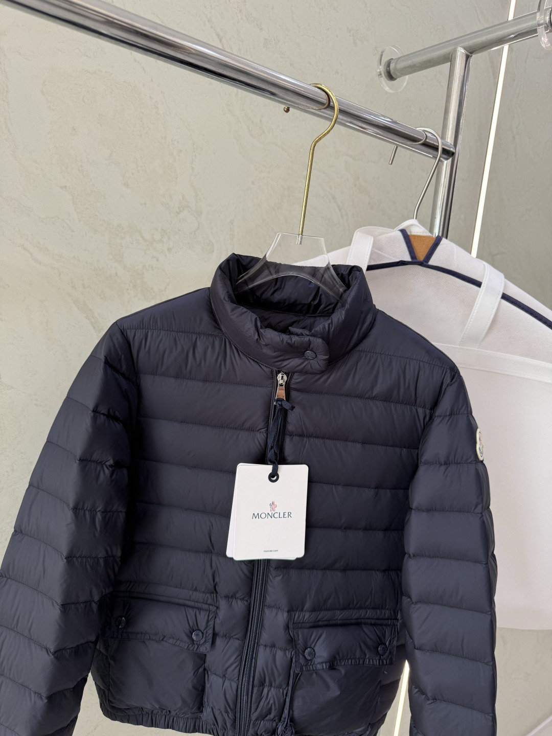 Пуховик Moncler