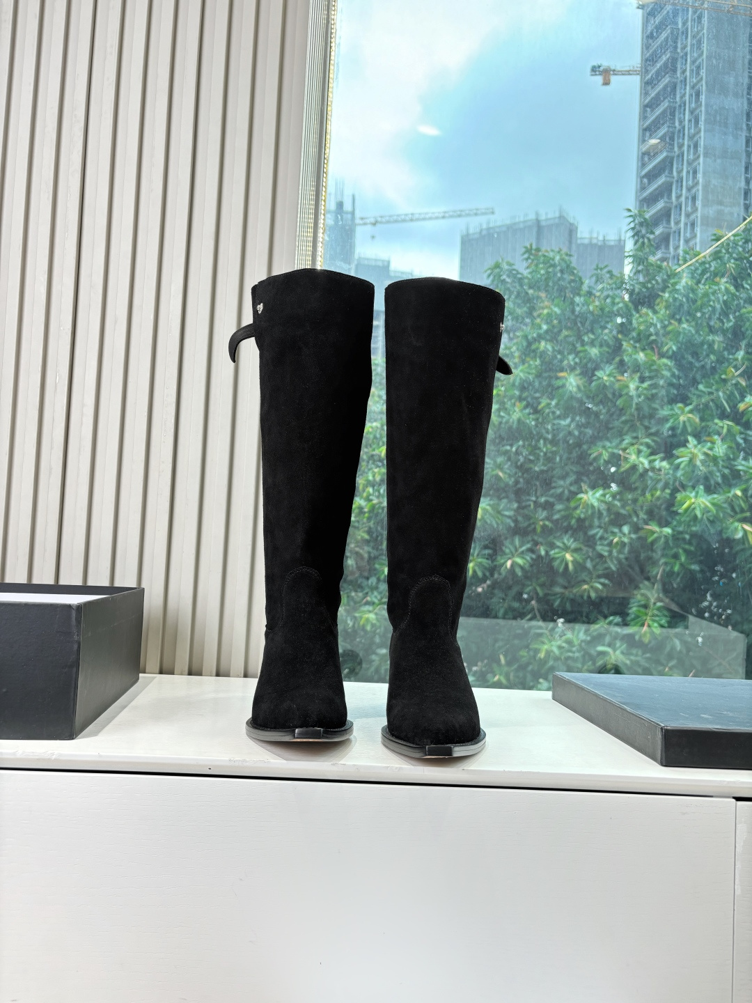 NO:441466,R132025 autumn and winter new style pile boots are coming A brand with punk rock as its core and aesthetics pile boots are beautiful in a new height, showing thin legs without losing laziness, coolness, coolness and stylish cowhide fabric, high mercerized Yangjing fabric, inner lining, cowhide, inner lining, imported Italian leather soles, size 35-39# (40#41 custom made without return), boots, boots, cowhide, sheep, Leather soles19860909R132025秋冬新款堆堆靴美靴来临一个以朋克摇滚为内核和审美的品牌堆堆靴美出新高度显腿细又不失慵懒酷感酷飒有型对版牛皮 面料高丝光羊京面料 内里牛皮内里 鞋底意大利进口真皮大底 码数35-39#（40#41订做不退换）,靴子,boots,cowhide,sheep,Leather soles,Women's Shoes