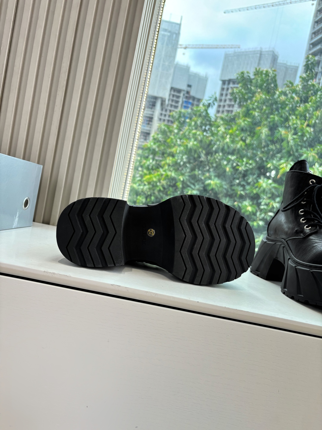 Fashionable Single Wears SMFK’s Oxin Sneakers with Original Soles (35-39#) - 图片 8