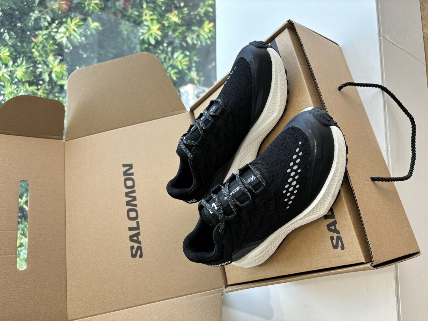 Salomon TM6 MM6 Top Edition Training Shoe: Luxurious Design with Premium Materials